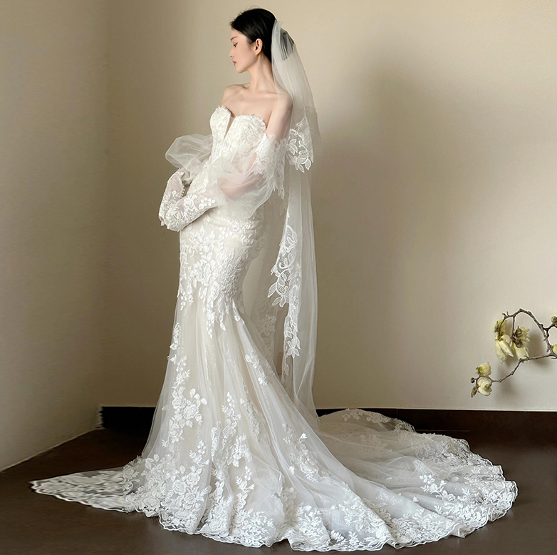 How is the Chloe travel team?